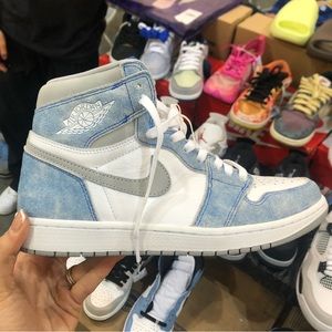 Nike Air Jordan 1 8.5 Mens